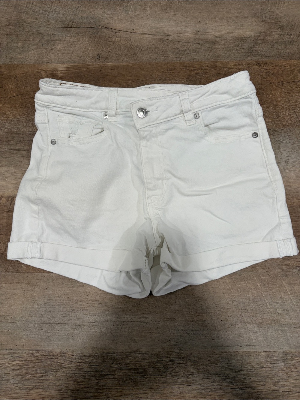 American Eagle Outfitters White Denim Roll-Cuff Jean Shorts